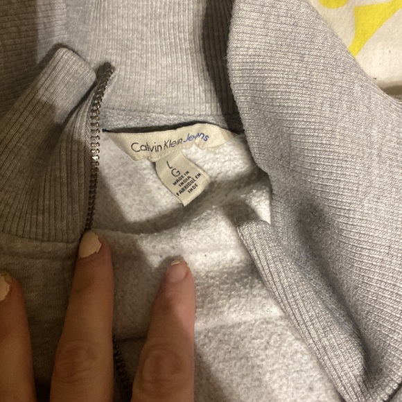 Calvin Klein large - Picture 2 of 2